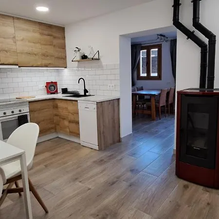 Cal Bardillo Apartment *